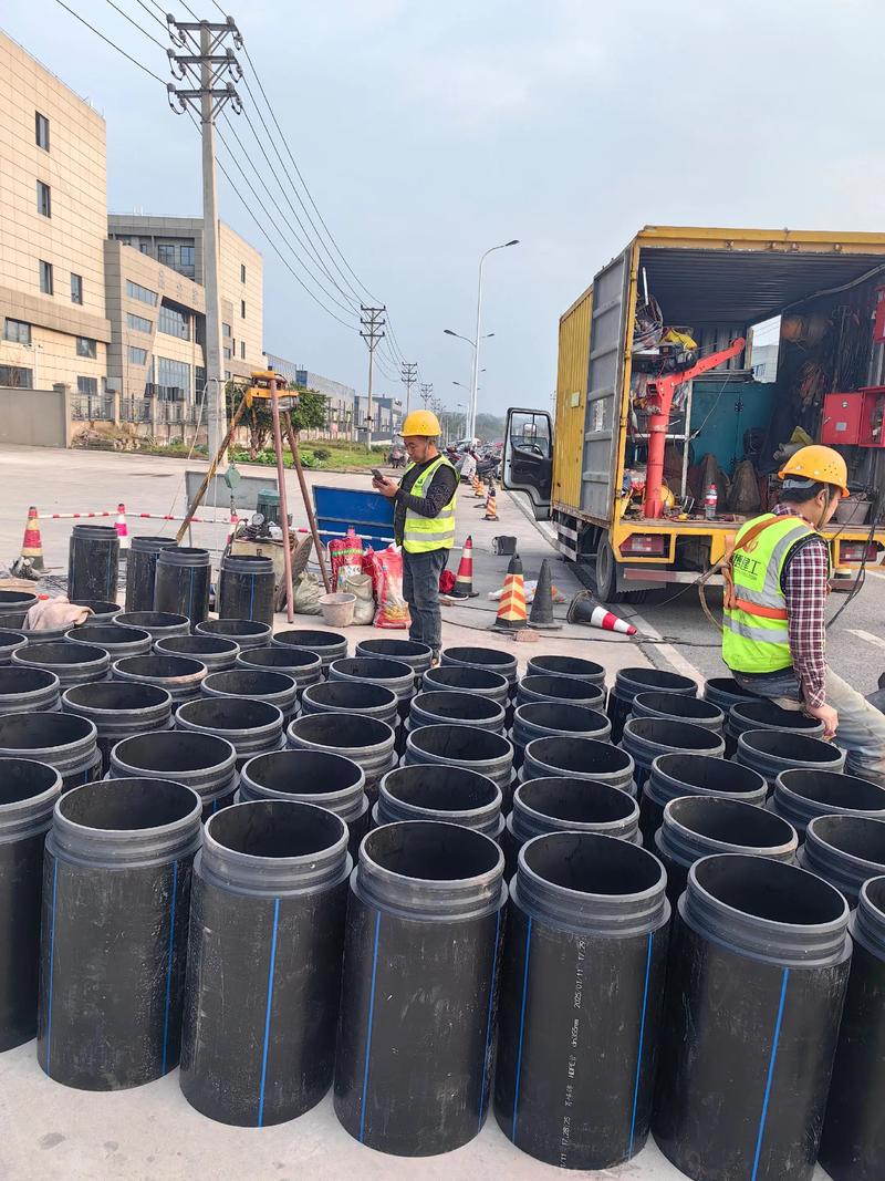 叠彩管道短管置换